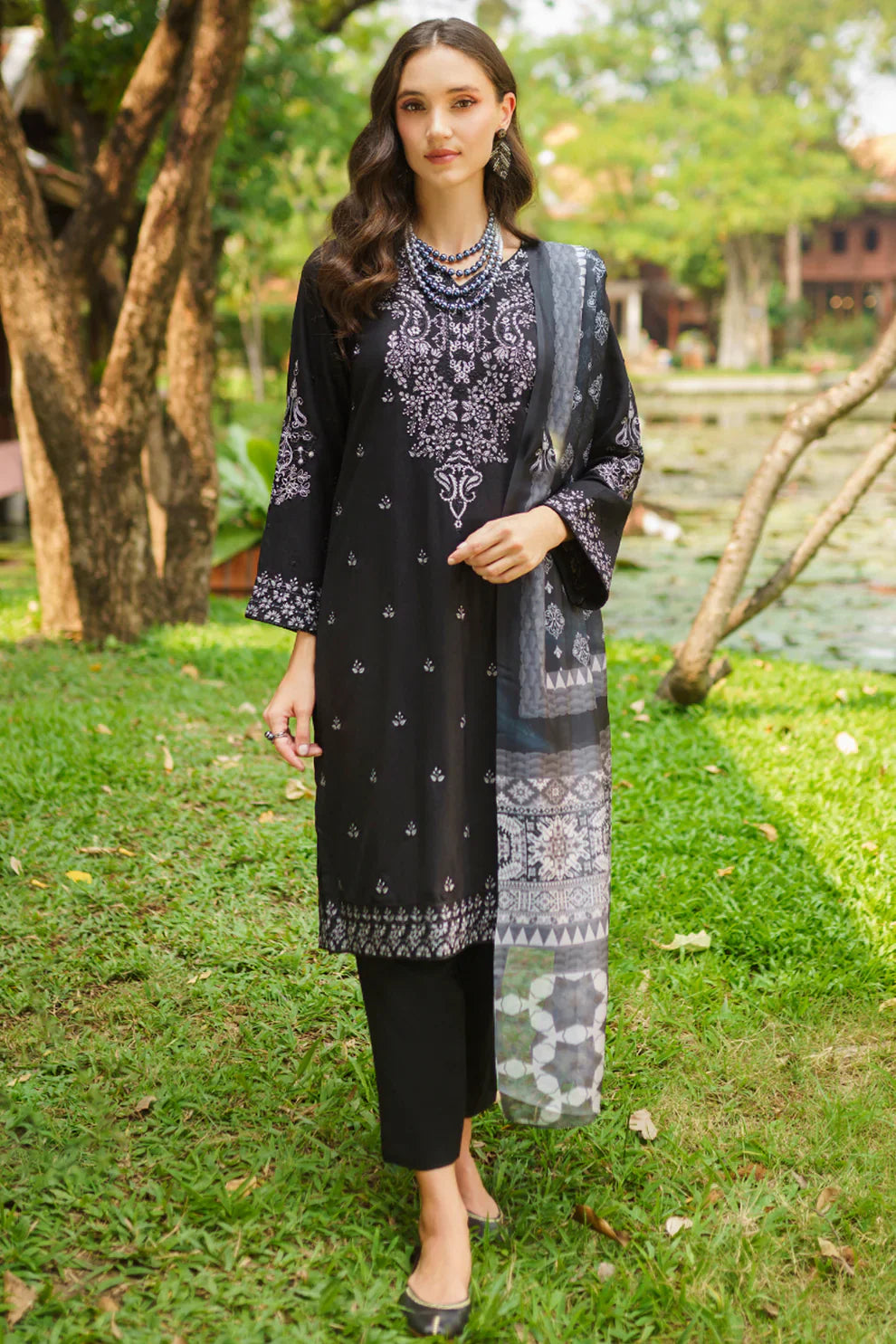 GARNET 3PC LAWN EMBROIDERED SHIRT WITH DIAMOND PRINTED DUPATTA AND TROUSER-WAC-3884