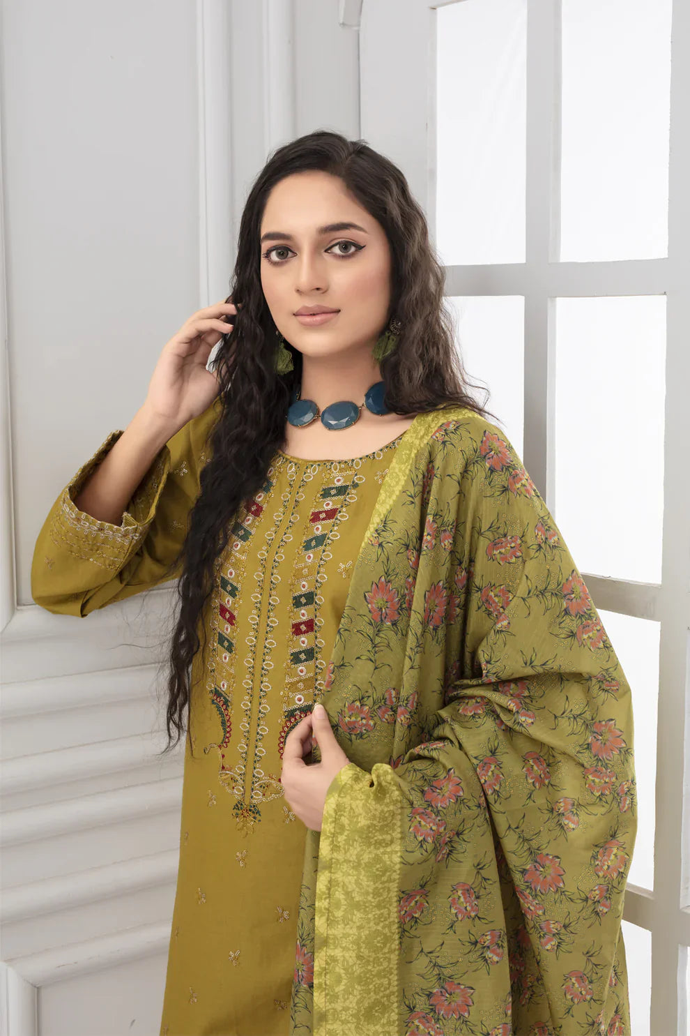 WINTER COTTON 3PC EMBROIDERED SHIRT WITH DORIA PRINTED SHAWL-WAC-3007