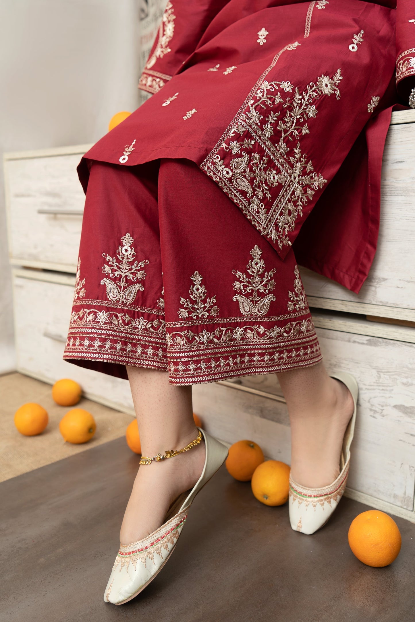 URGE- 3PC LAWN EMBROIDERED SHIRT WITH DIAMOND PRINTED DUPATTA AND EMB TROUSER-URGE-1239