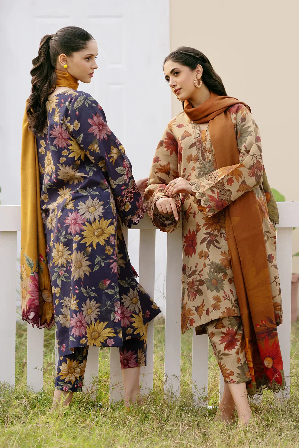 BAROQUE- 3PC KARANDI PRINTED SHIRT WITH KARANDI PRINTED DUAPTTA AND TROUSER -BAROQUE-1005