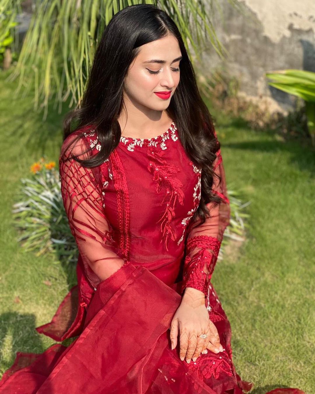 zahra shah jahan- ORGANZA HEAVY EMBROIDERED SHIRT WITH ORGANZA EMBROIDERED DUPATTA AND LAWN INNER -zahra shah jahan-1206-RED